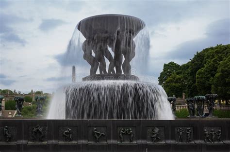  Il Parco della Scultura di Qitaihe: Un Giardino di Pietra che Esplode con Fantasia!